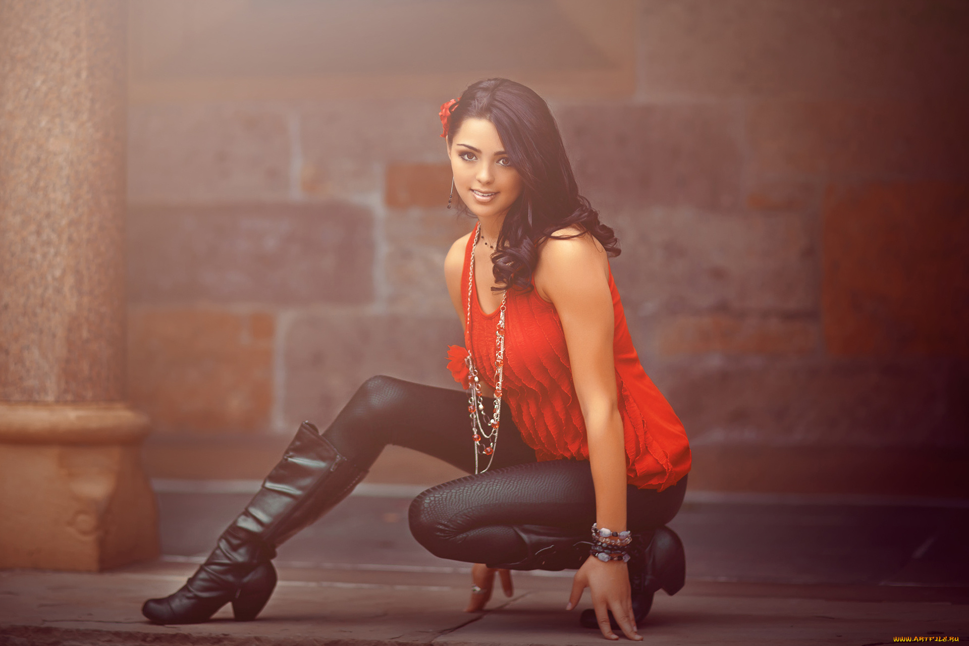 девушки, -unsort, , брюнетки, темноволосые, топ, брюнетка, штаны, туман, сапоги