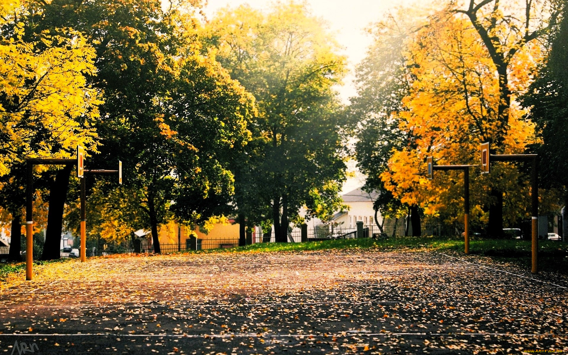 города, -, другое, площадка, сквер, деревья, осень, листья, дома