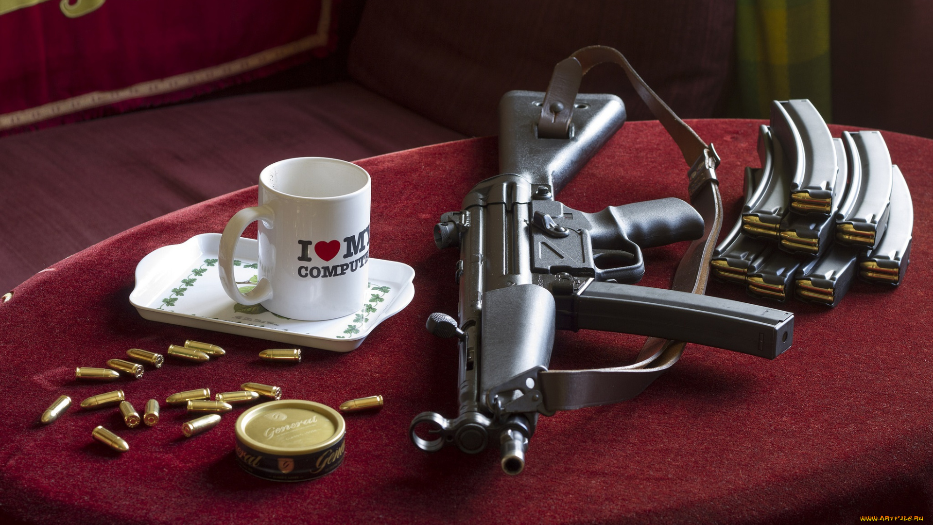 оружие, автоматы, магазины, поднос, кружка, патроны, автомат