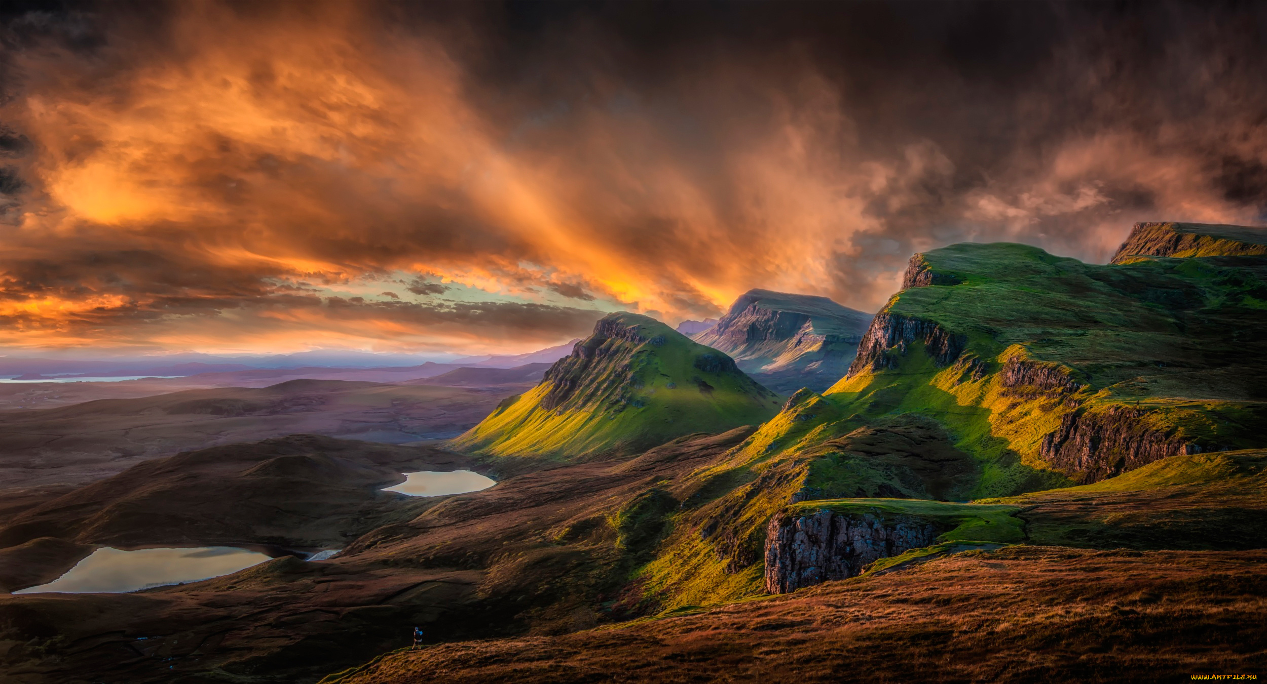 природа, горы, облака, небо, закат, человек, скалы