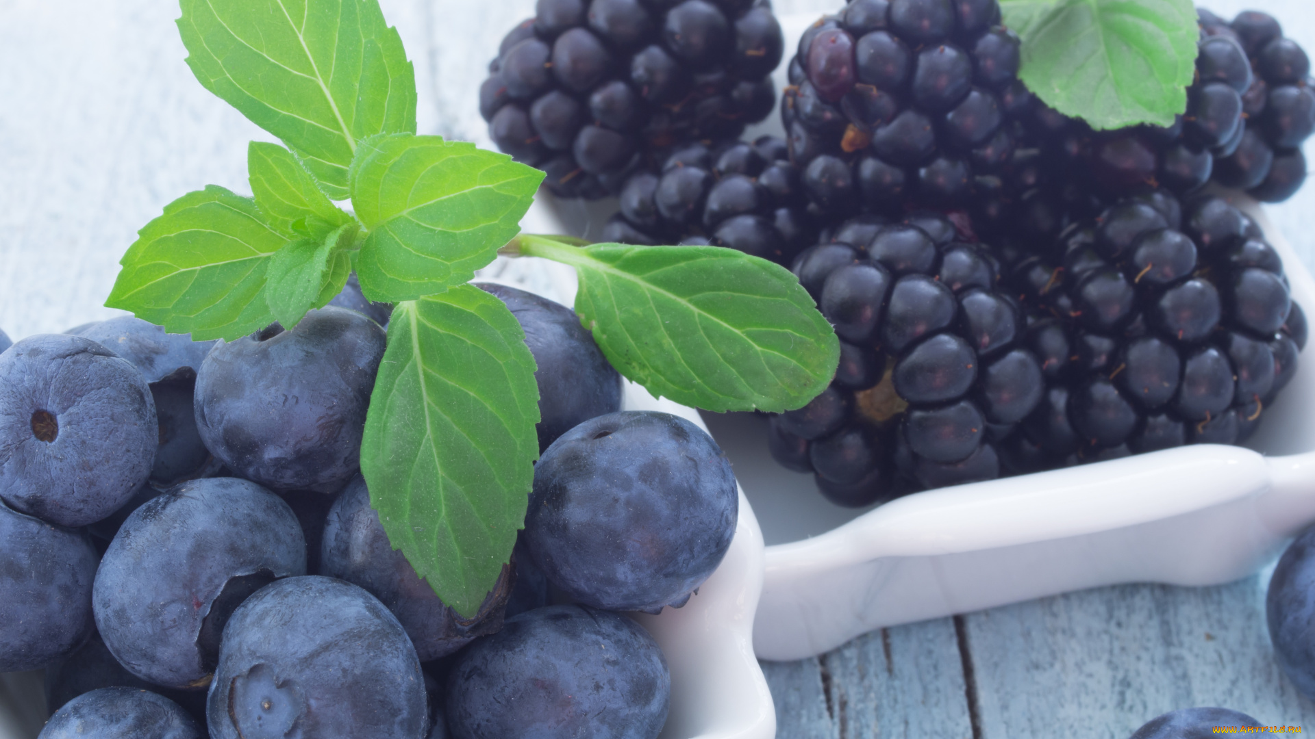 еда, фрукты, , ягоды, ягоды, черника, ежевика, листья, мяты, малина