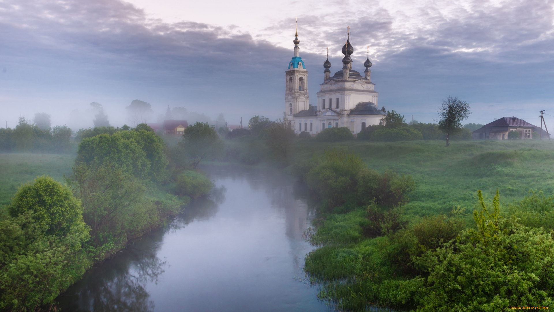 города, -, православные, церкви, , монастыри, церквушка, провинция, кустарники, купола, поселок, водоем, раннее, речка, россия, домики, храм, церковь, деревня, утро, село, берег, река, отражение, туман, природа, пейзаж, облака, трава, небо, лето, зелень