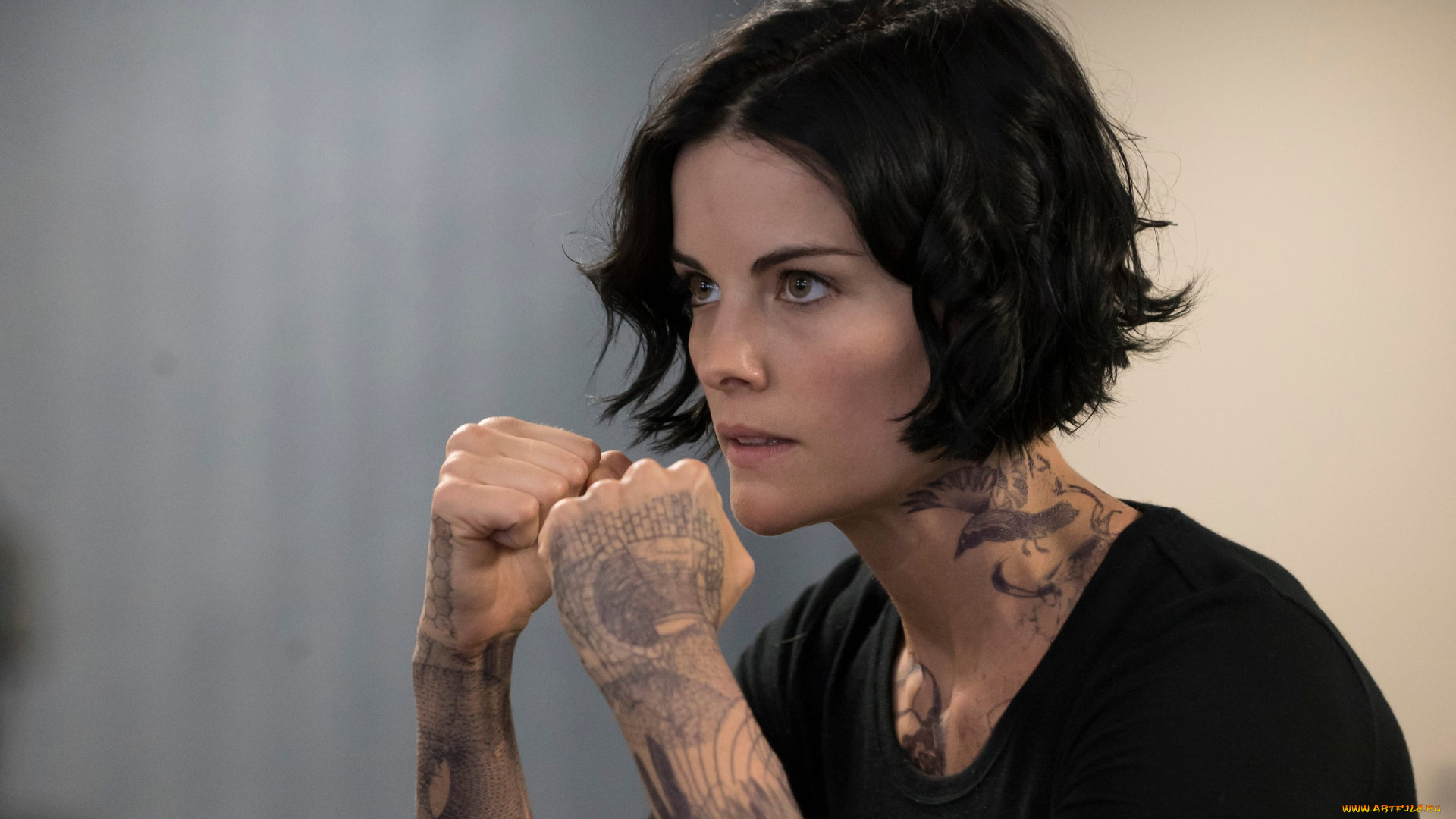 кино, фильмы, blindspot, , сериал, лицо, кулаки, тату