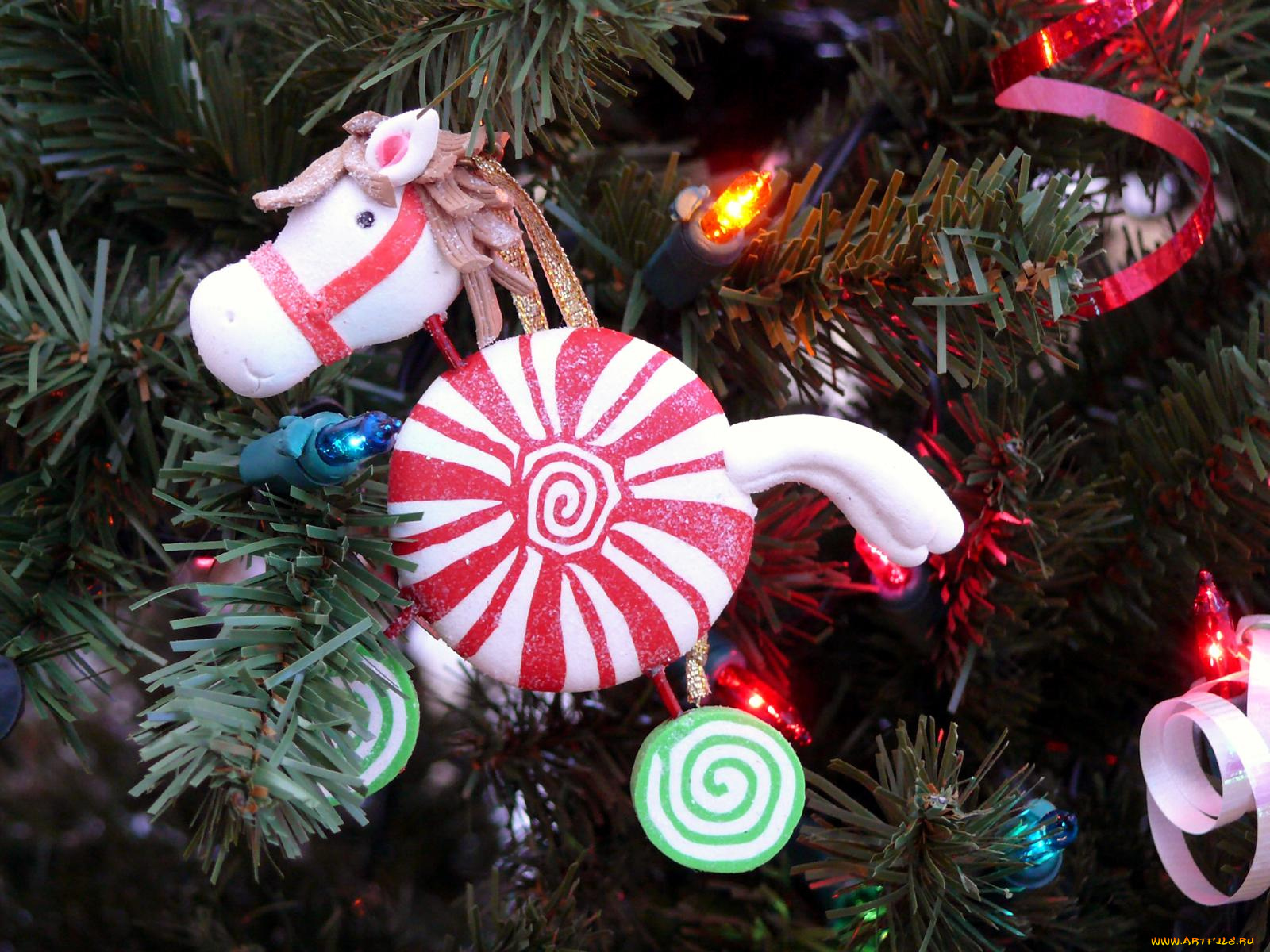 праздничные, украшения