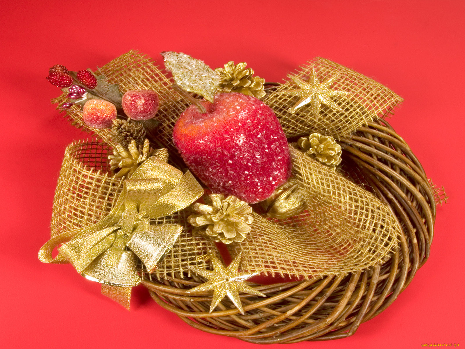 праздничные, украшения