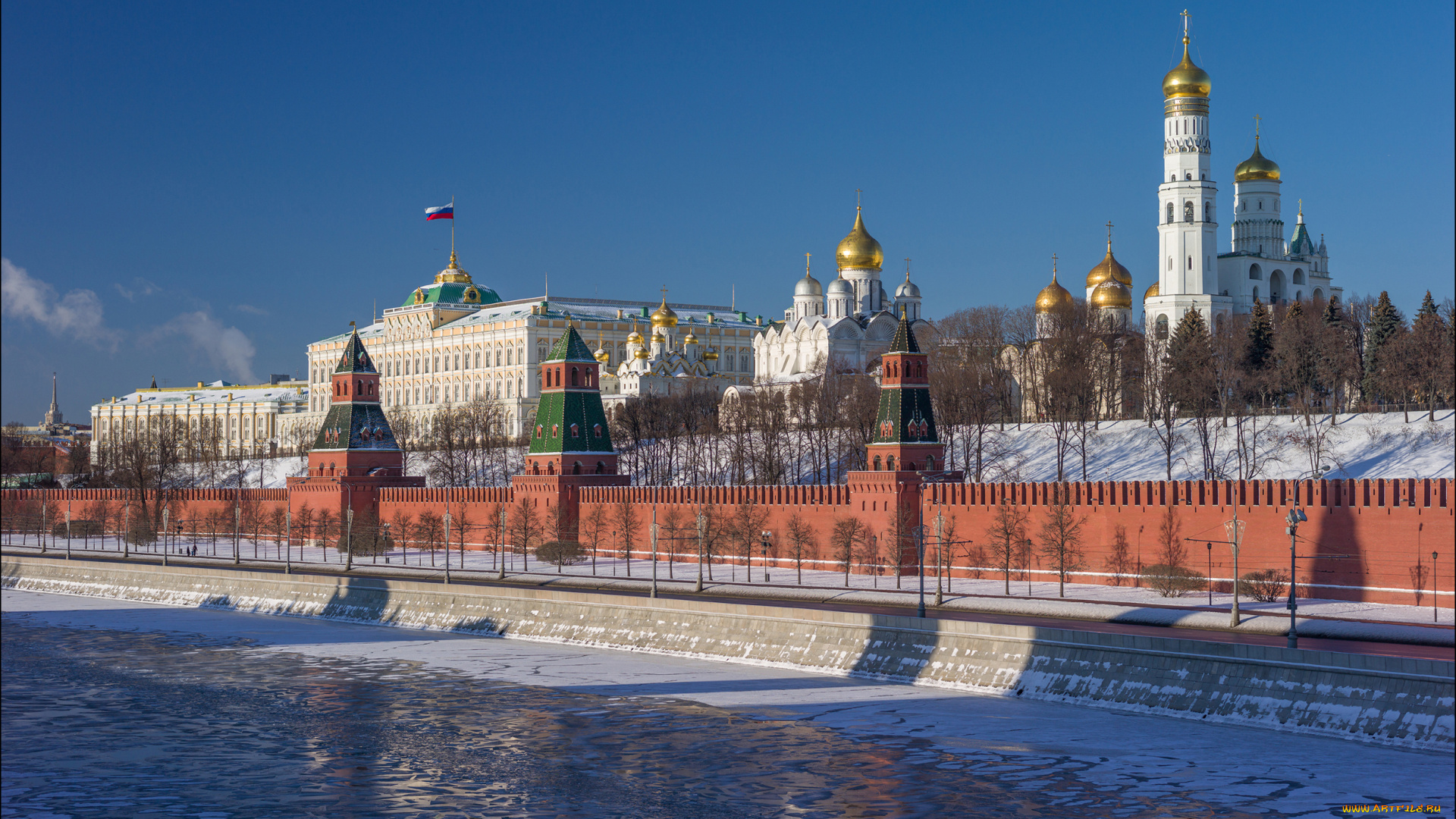 города, москва, , россия, москва-река, кремлёвская, набережная, большой, кремлёвский, дворец, соборы, колокольня, ивана, великого, река, москва, архангельский, собор, благовещенский, московский, кремль, зима, башни, успенский, храмы