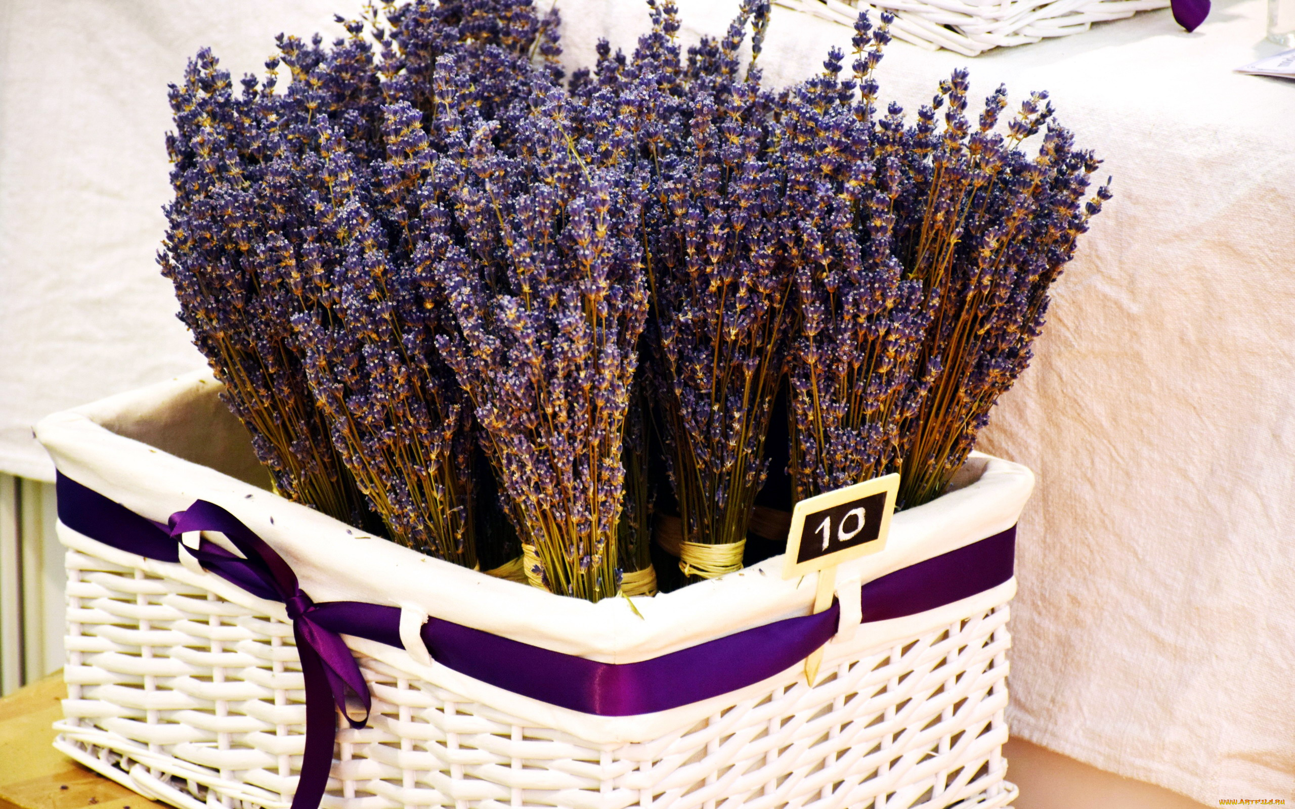 цветы, лаванда, ленты, корзинка