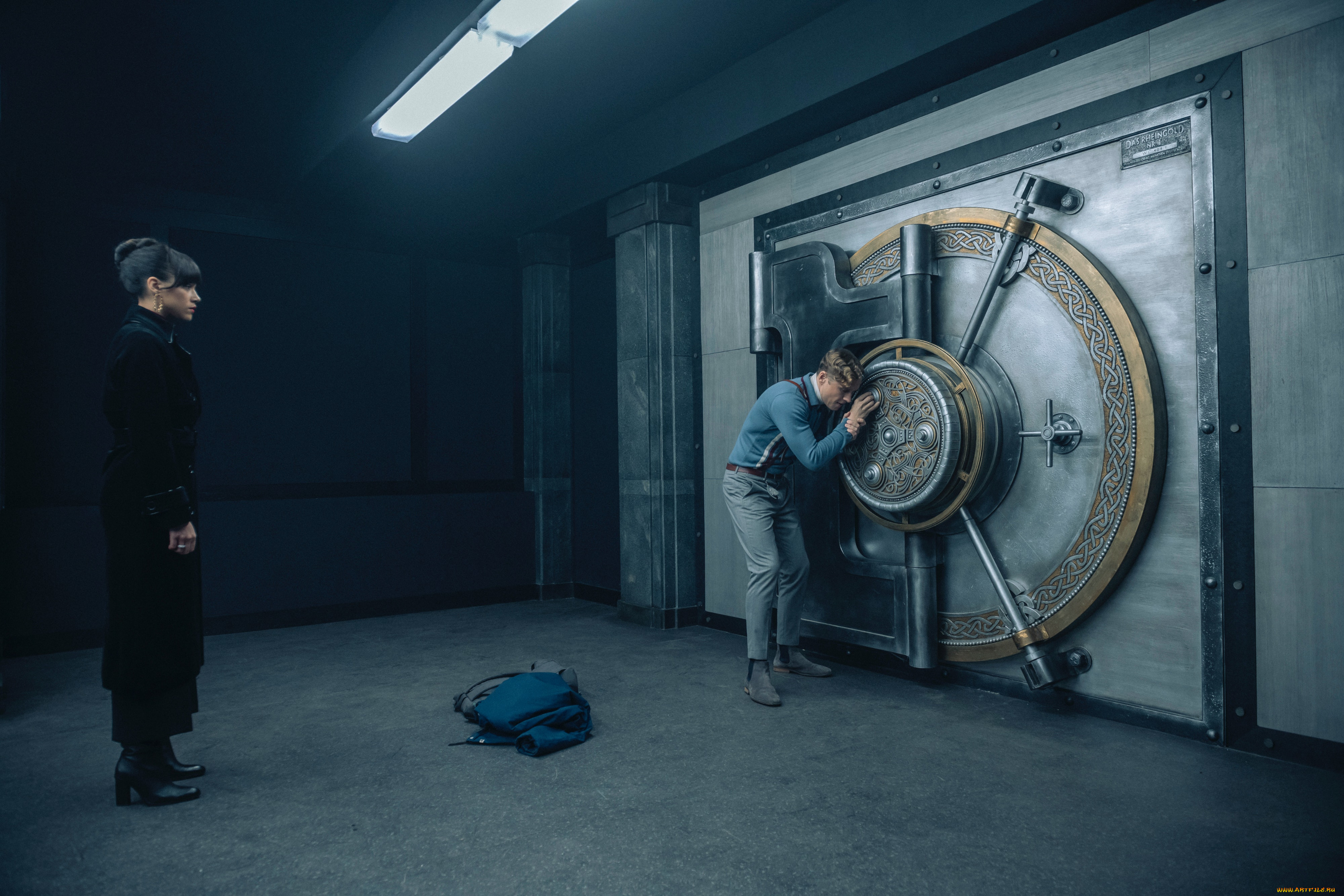 army, of, thieves, , , 2021, , кино, фильмы, army, of, thieves, ludwig, dieter, matthias, schweighofer, nathalie, emmanuel, армия, воров, боевик, триллер, криминал, натали, эммануэль