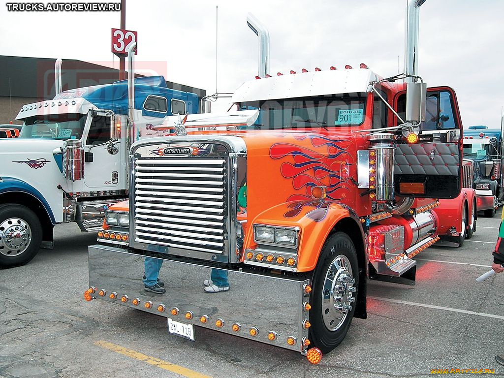 автомобили, freightliner