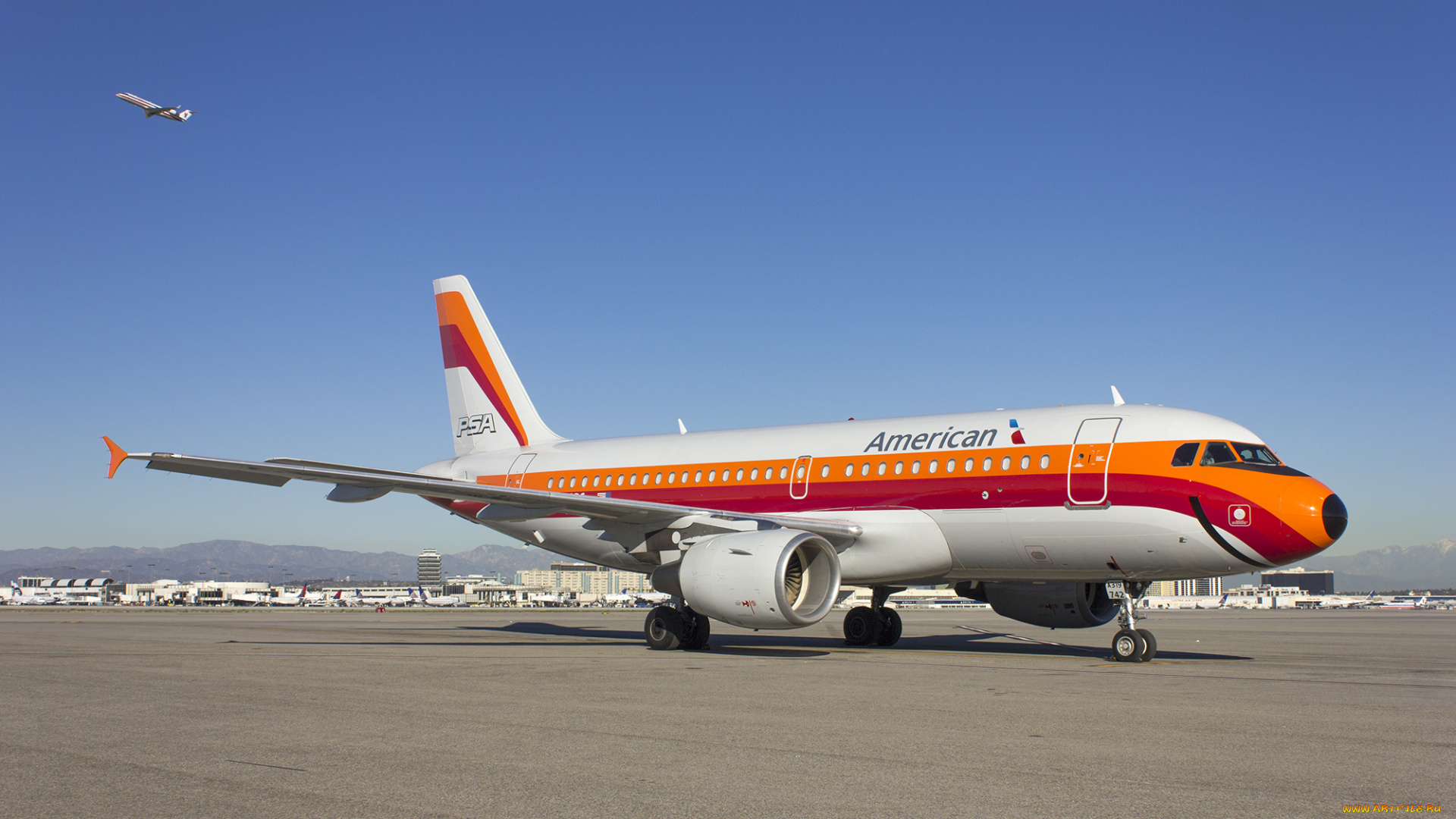 airbus, a319-112, авиация, пассажирские, самолёты, аэропорт, полоса, авиалайнер