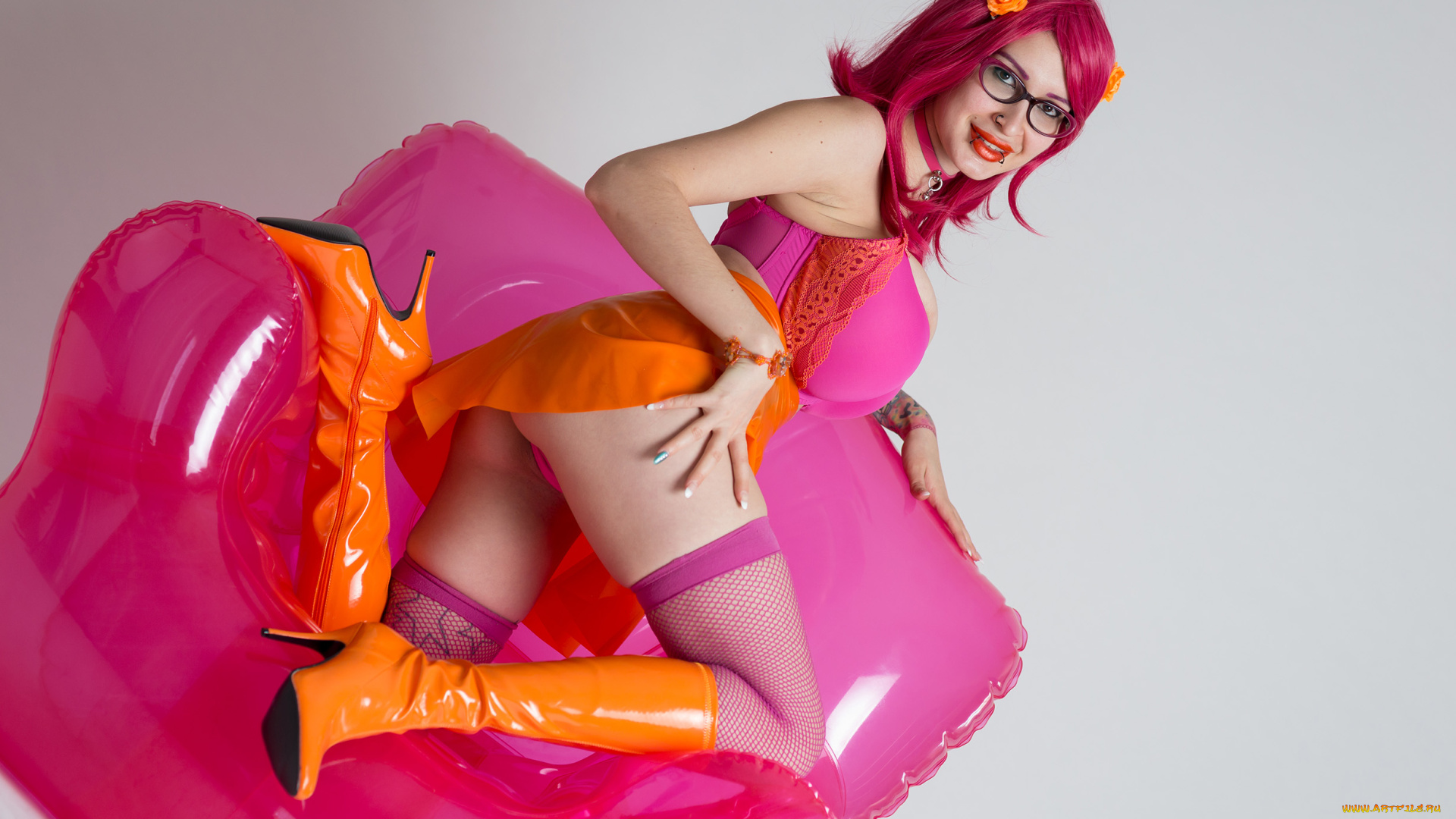 девушки, ariane, saint-amour, взгляд, фон, улыбка, девушка