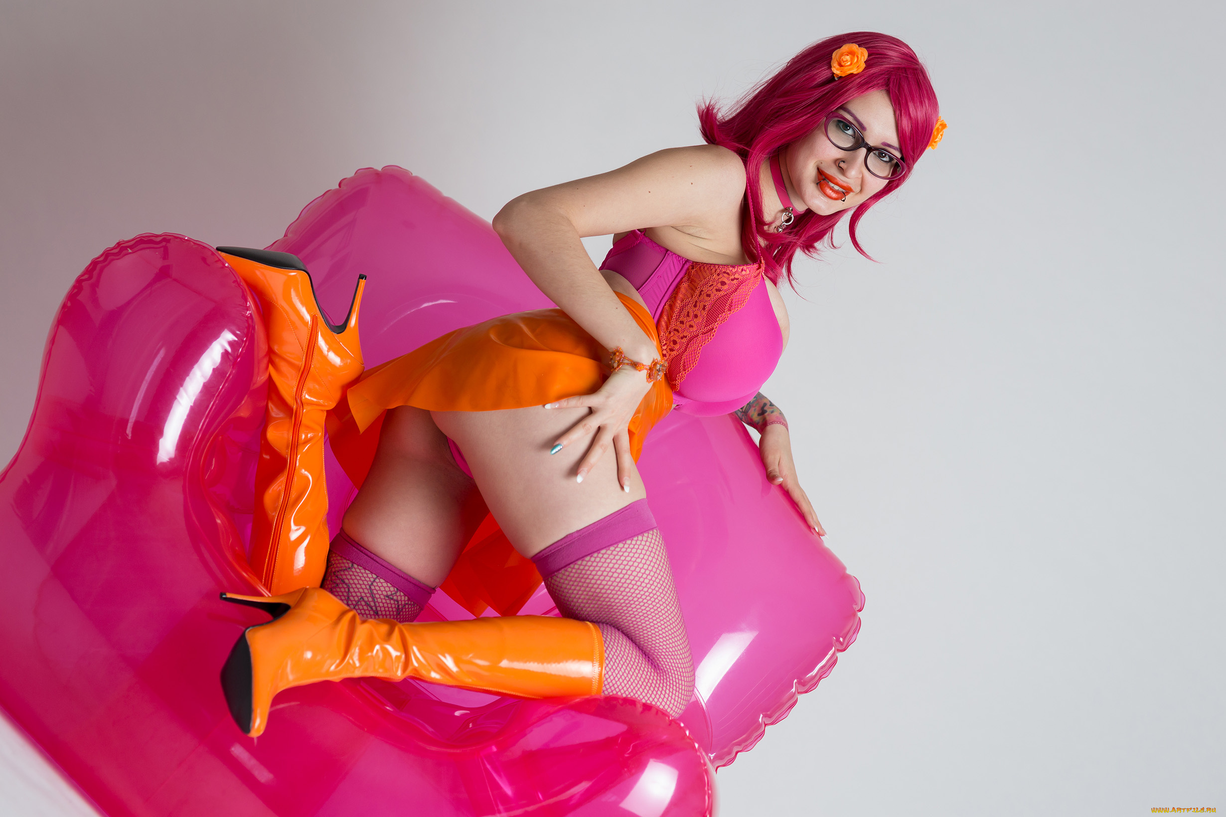 девушки, ariane, saint-amour, взгляд, фон, улыбка, девушка