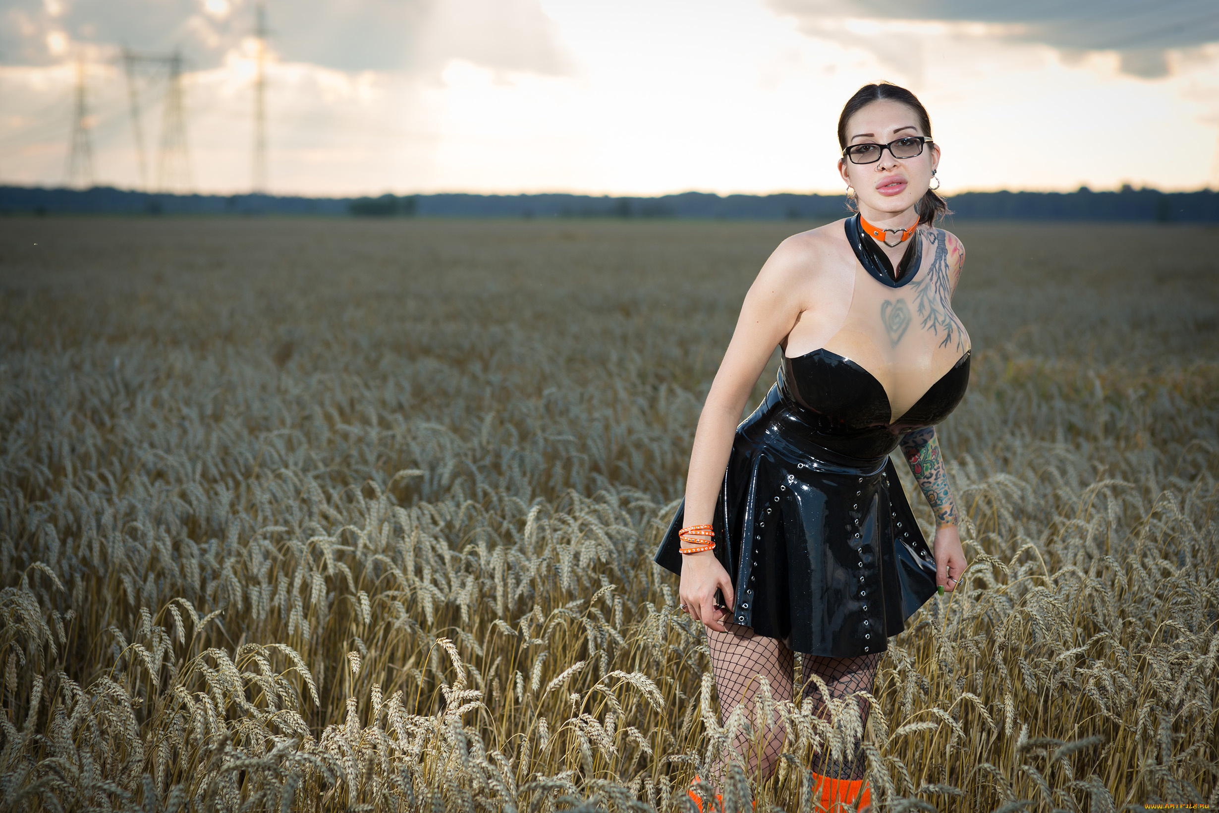 девушки, ariane, saint-amour, взгляд, латекс, поле, девушка, фон