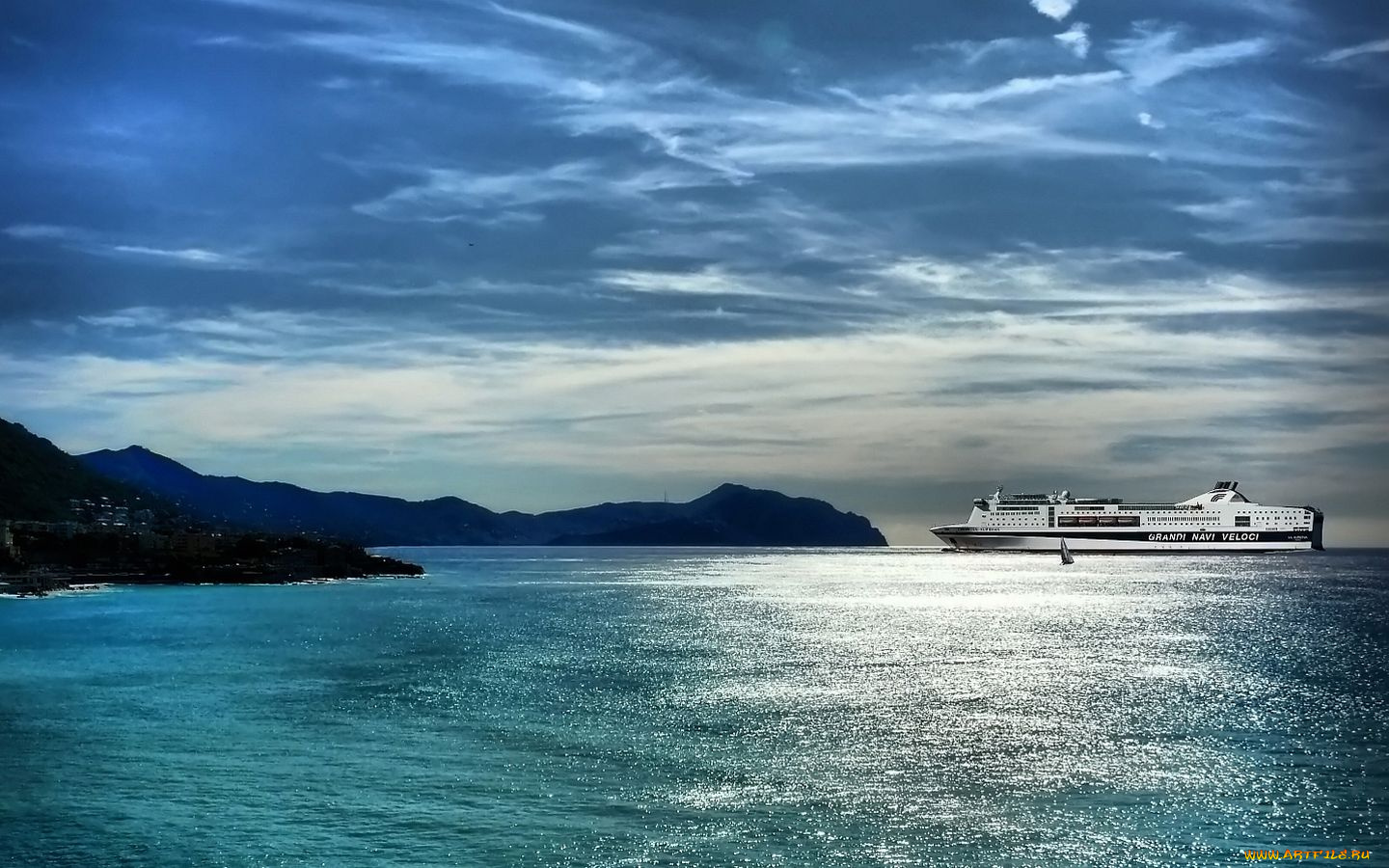 корабли, лайнеры