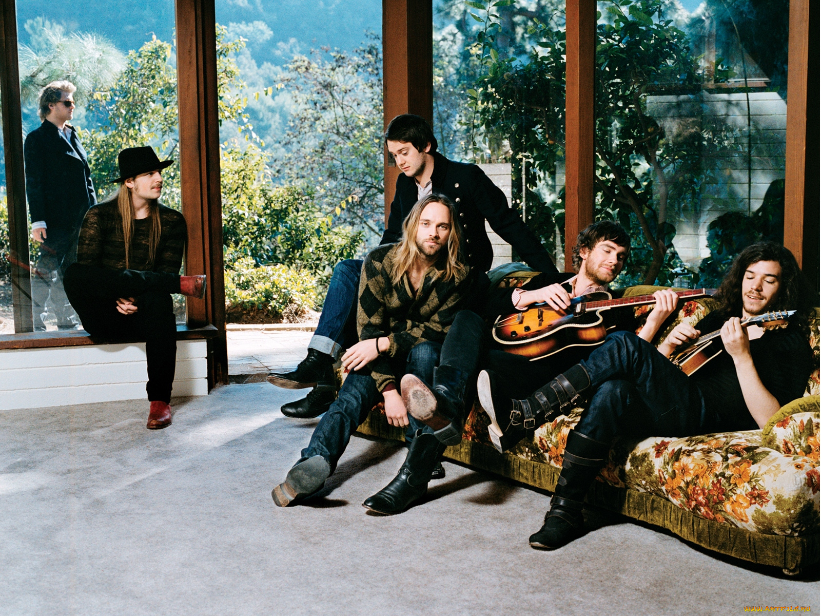 carolina, liar, музыка