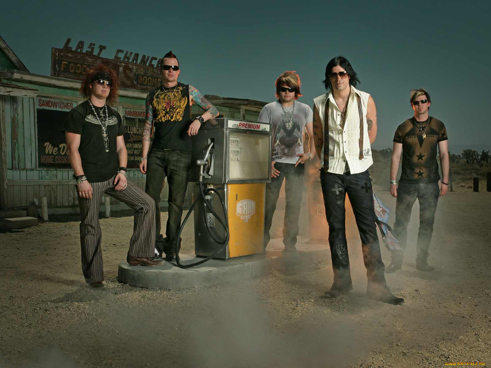 hinder, музыка