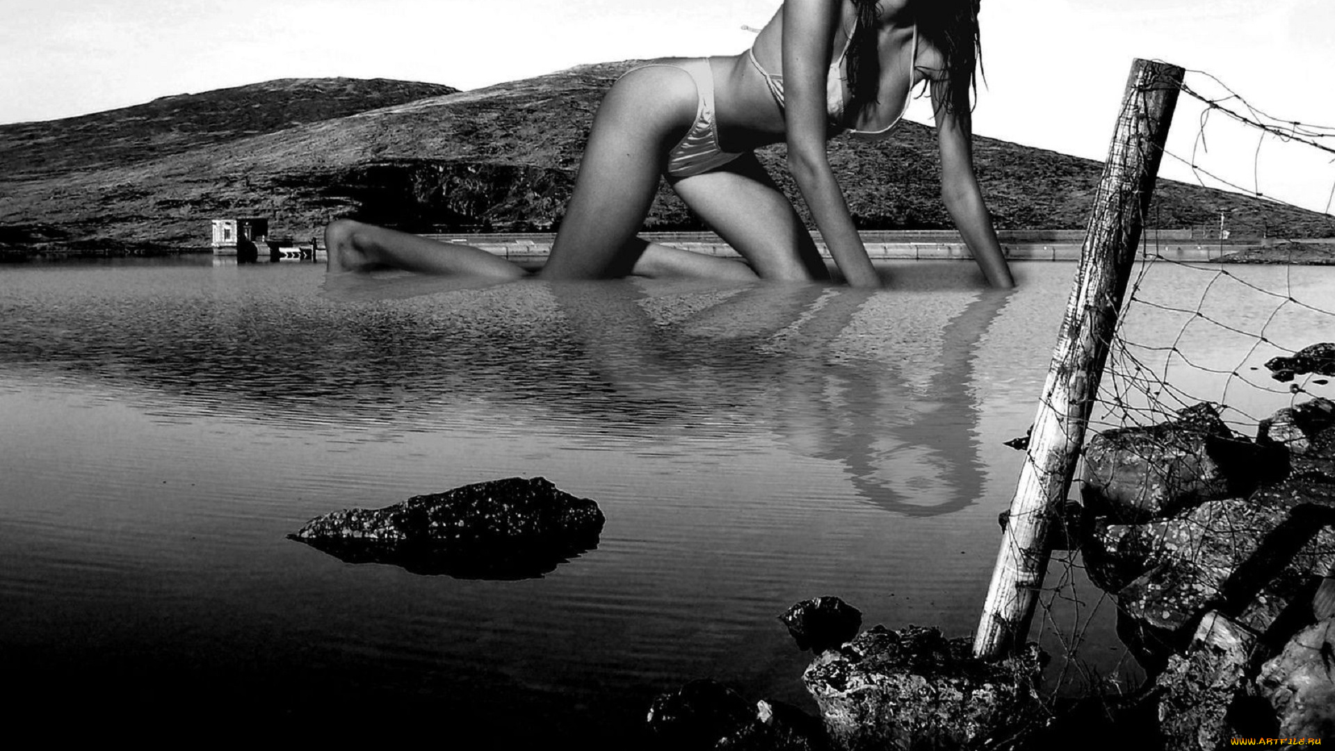 девушки, angelina, jolie, черно-белая, купальник, актриса, горы, озеро