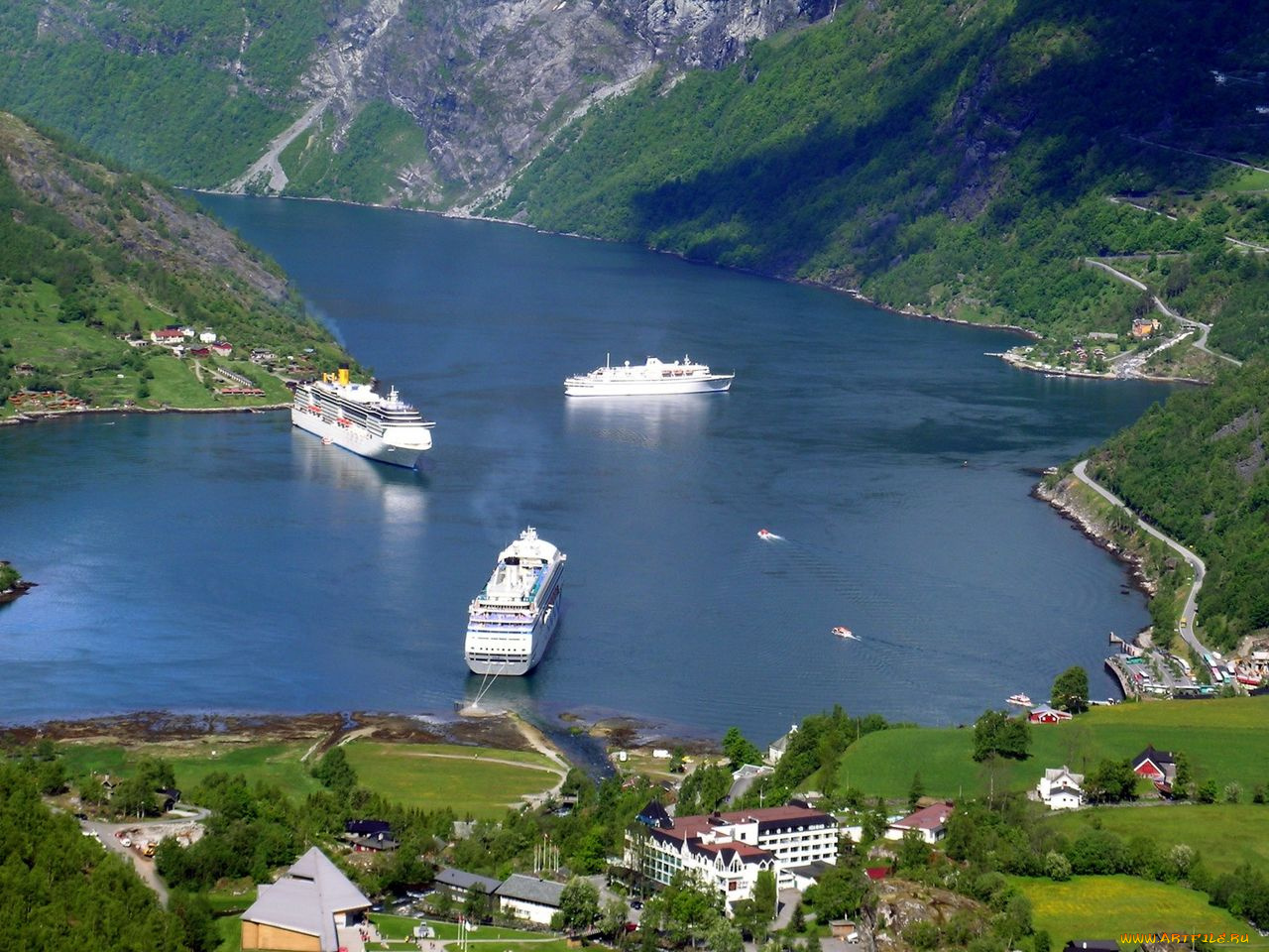 корабли, лайнеры