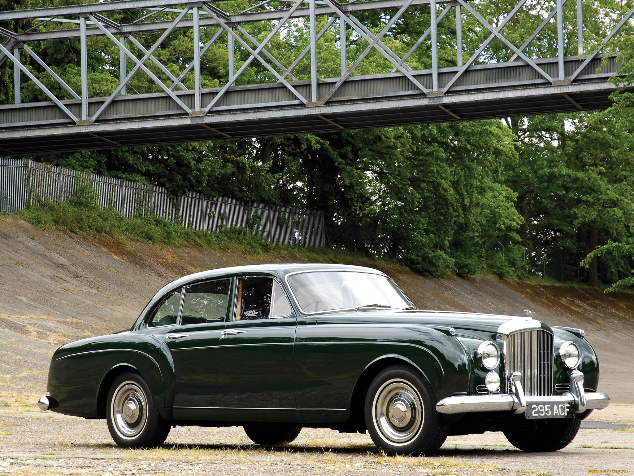 автомобили, bentley