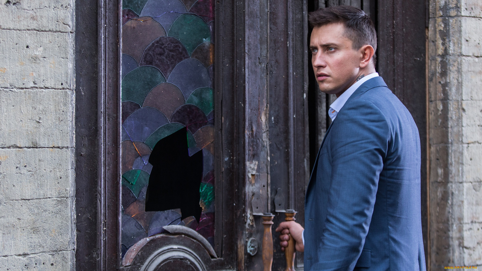 кино, фильмы, рубеж, взгляд, дверь, павел, прилучный