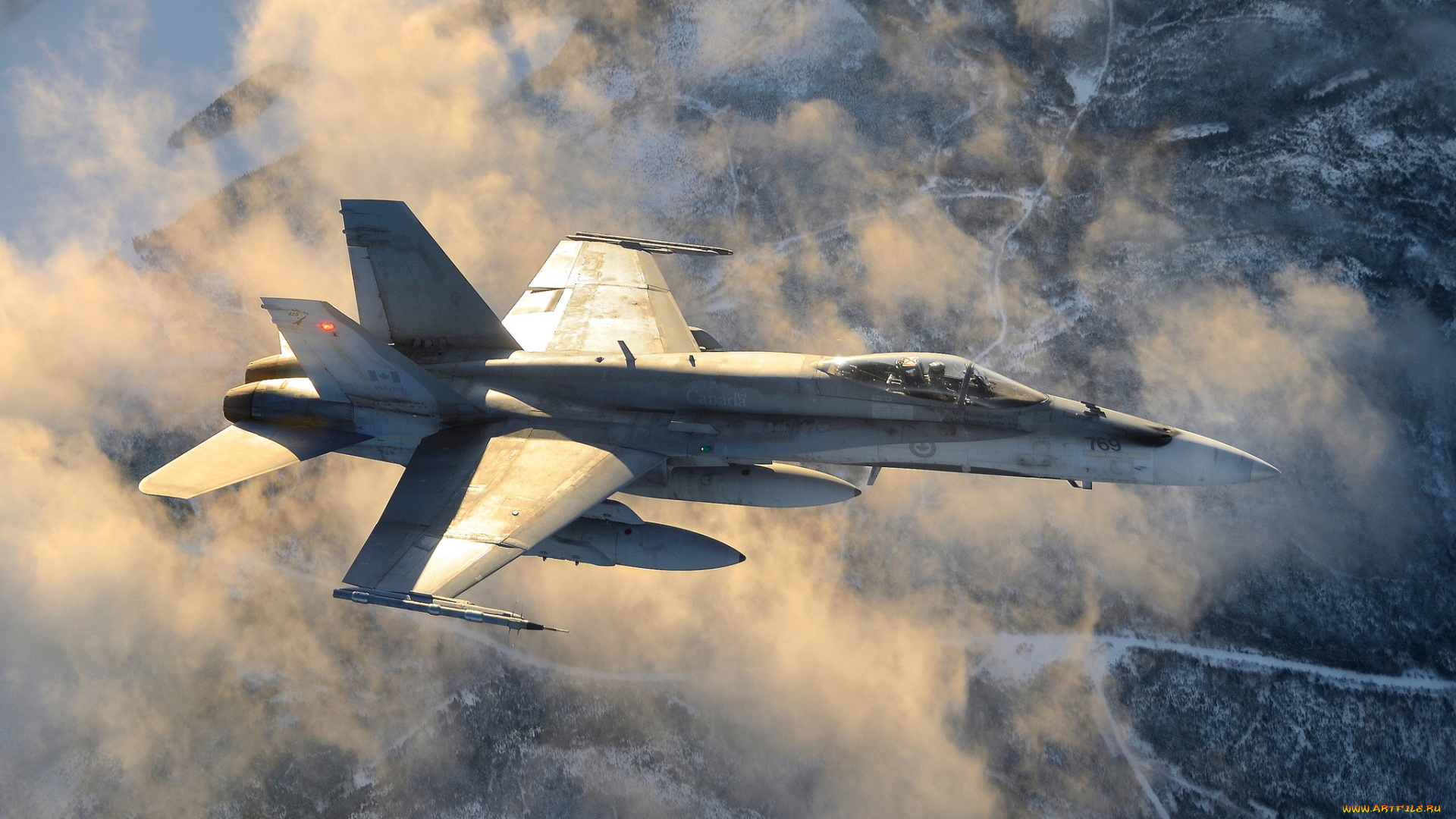 авиация, боевые, самолёты, cf-18, hornet, хорнет, многоцелевой, истребитель, облака