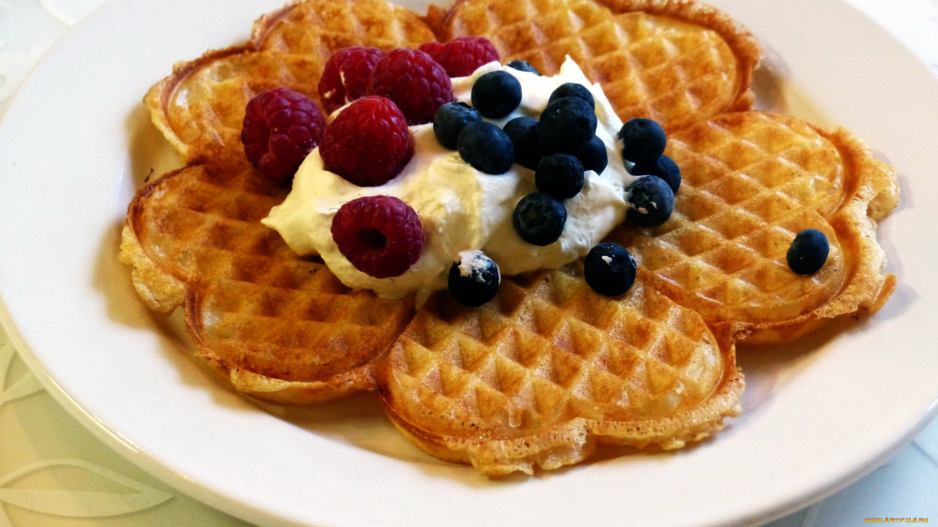 еда, мороженое, , десерты, сливки, черника, малина, вафли