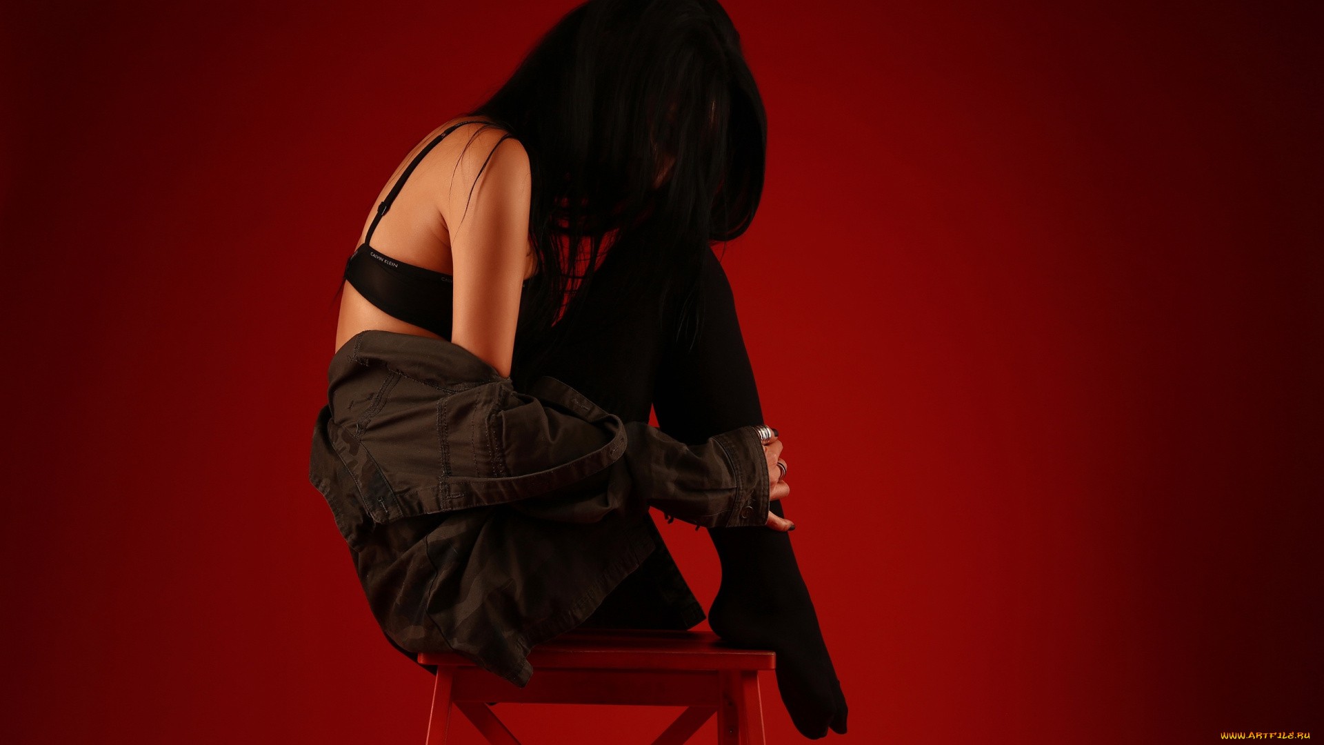 бестия, девушки, -, брюнетки, , шатенки, девушка, женщина, брюнетка, темноволосая, сексуальная, модель, звезда, позирует, разная, обувь, верхняя, стильная, одежда, нижнее, эротическое, бельё, трусы, лифчик, колготки, чулки, аксессуары, макияж, и, множество, элементов, на, фотографии