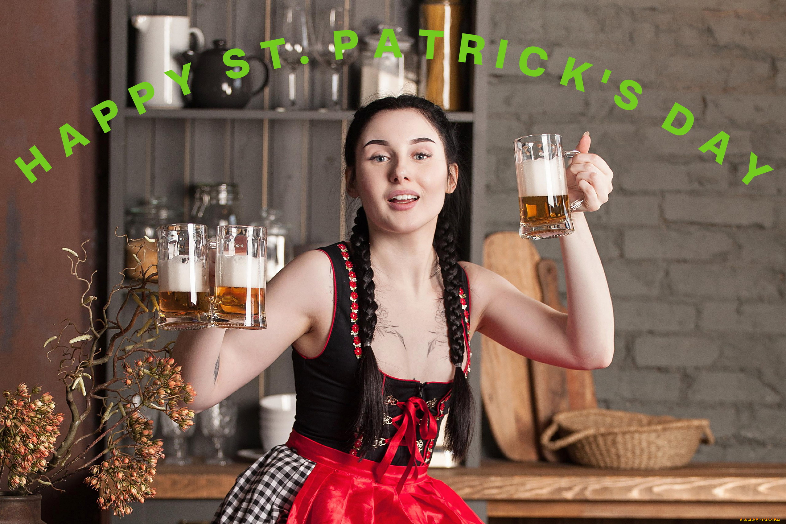 праздничные, день, святого, патрика, брюнетка, косы, тату, бокалы, пиво, надпись