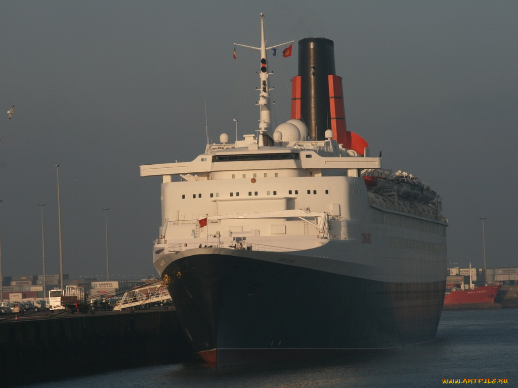 корабли, теплоходы