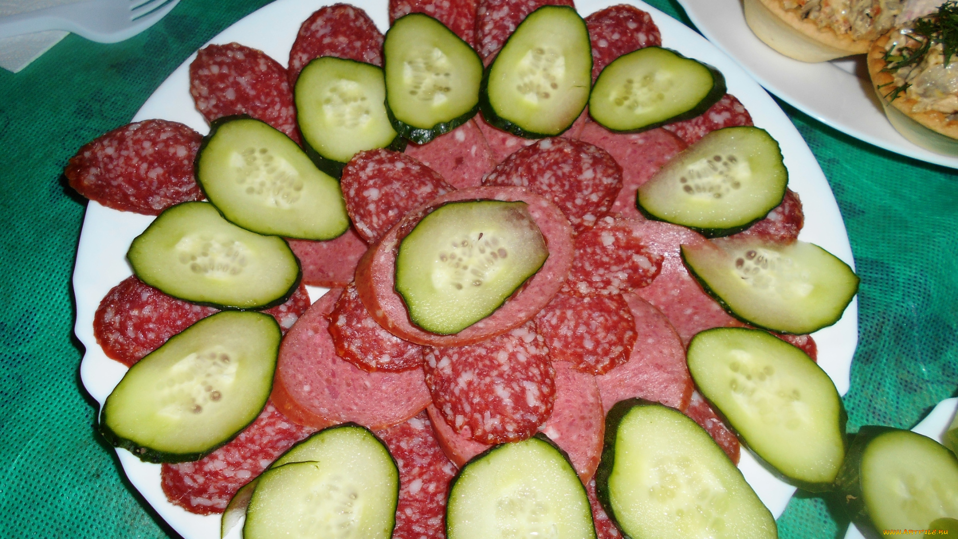 еда, колбасные, изделия, колбаса, огурец