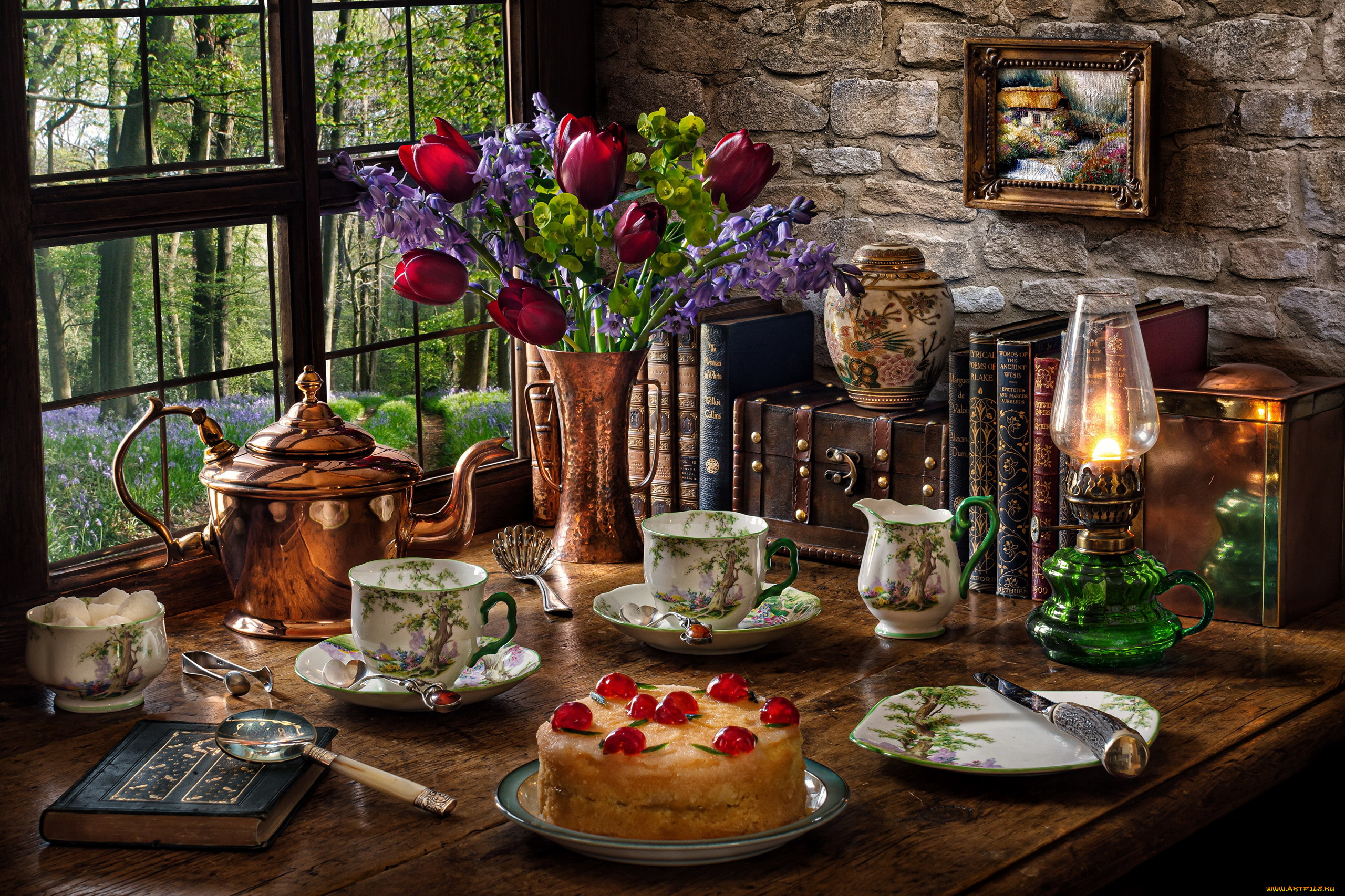 еда, натюрморт, букет, книга, лупа, лампа, чайник, торт