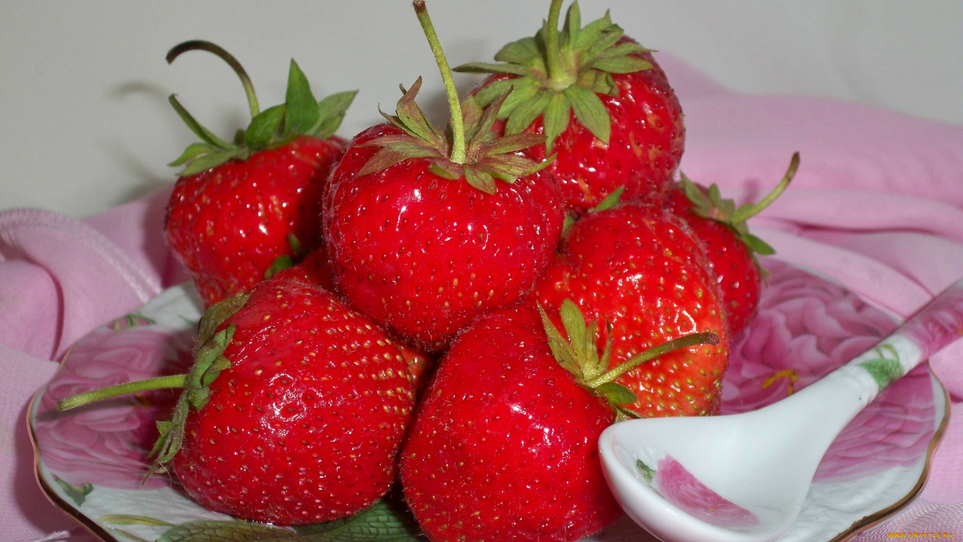 еда, клубника, земляника, ягоды, тарелка, ложка