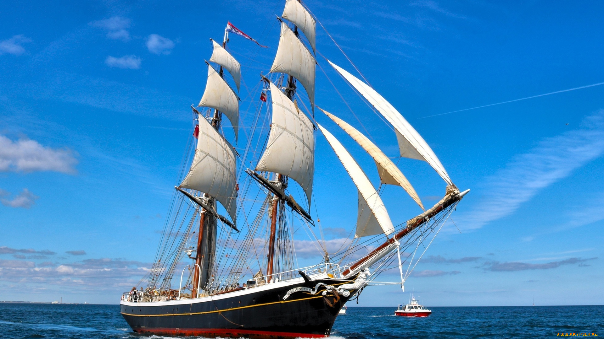 корабли, парусники, облака, катер, водоем