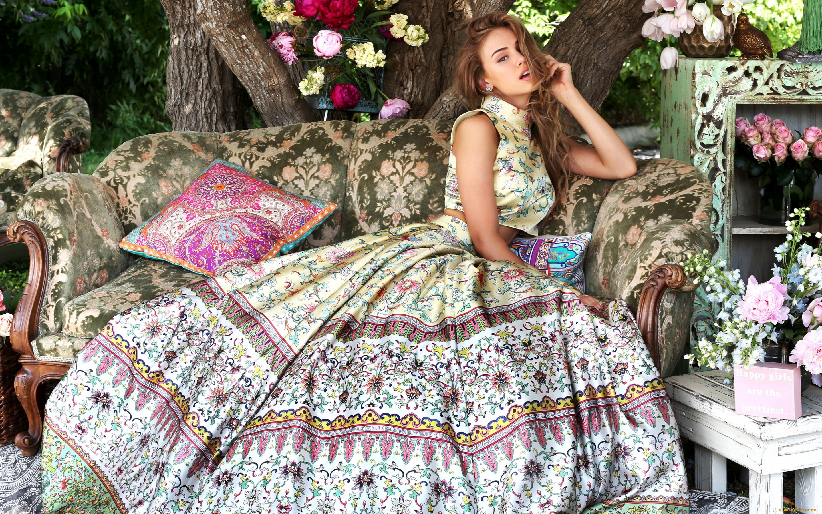 девушки, -unsort, , брюнетки, , шатенки, модель, блузка, style, девушка, юбка, волосы, fashion, мода, цветы, стиль