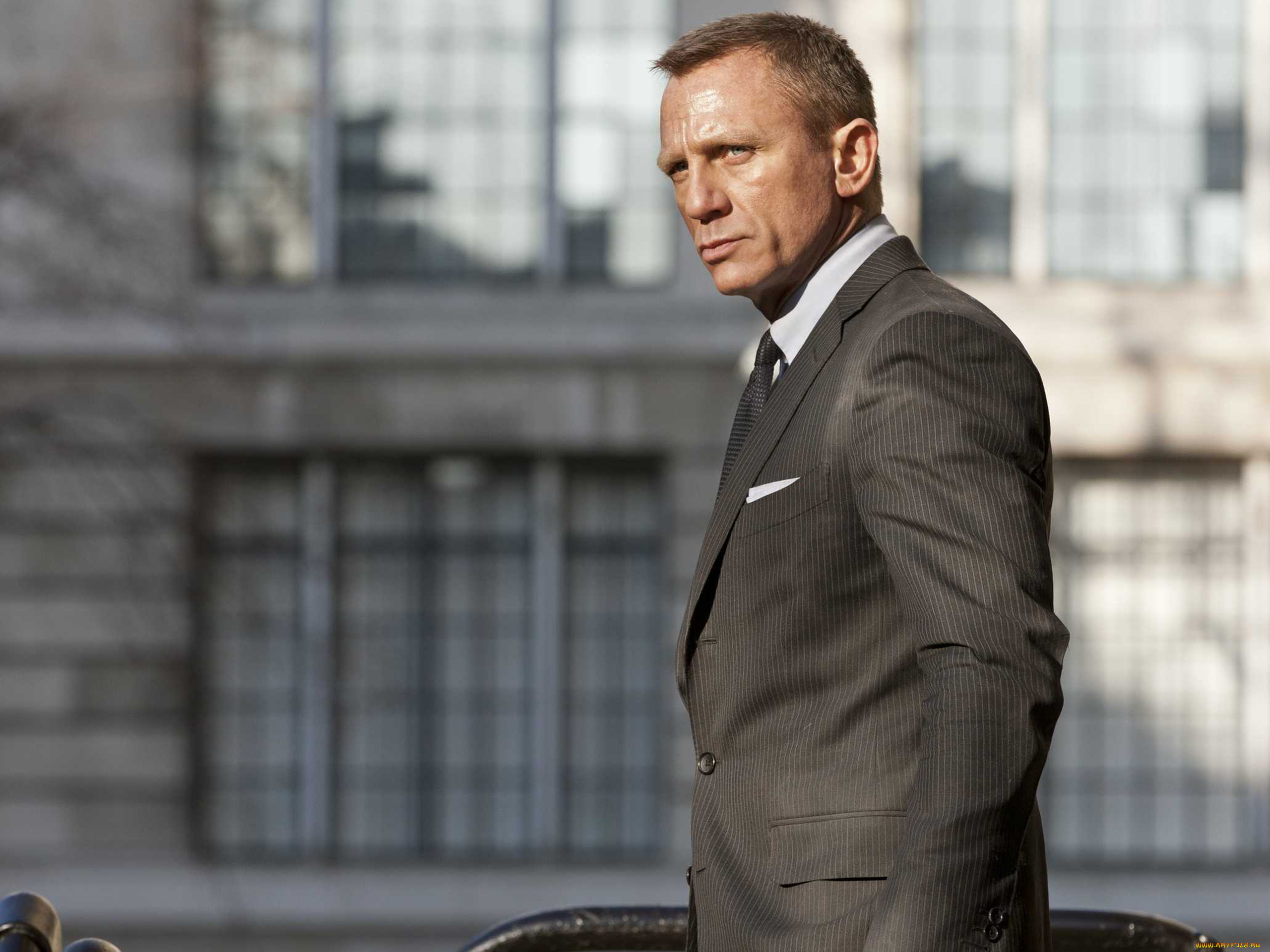 кино, фильмы, 007, , skyfall, здание, костюм, джеймс, бонд
