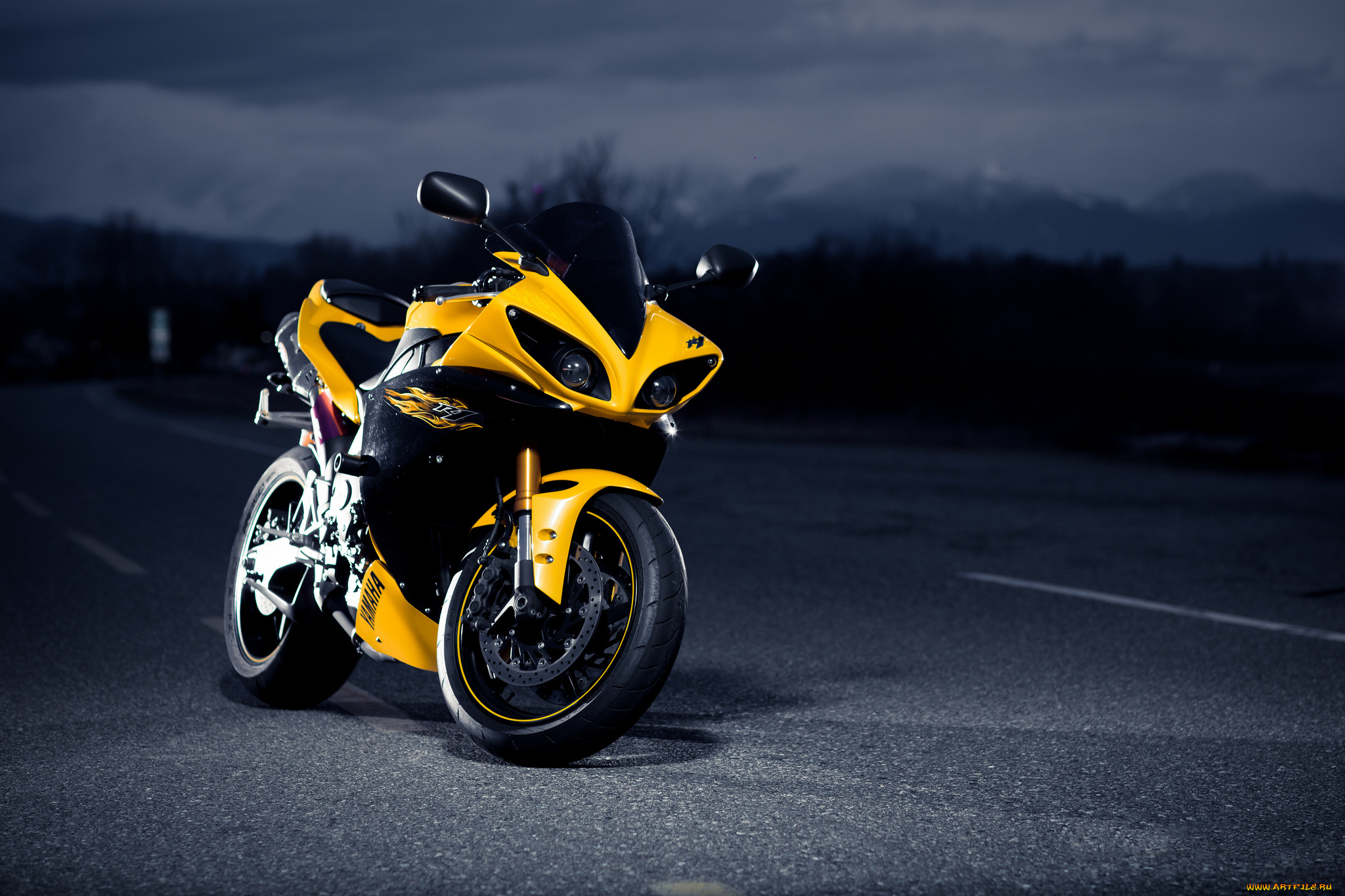 мотоциклы, yamaha, black, r1, road, superbike, yellow, супербайк, Ямаха, night, дорога, желтый, черный, ночь