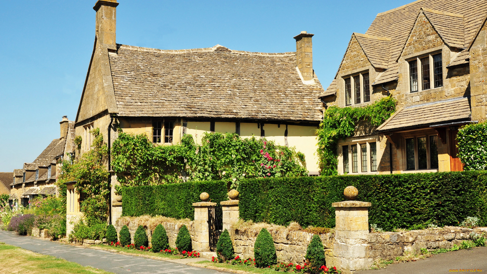 broadway, , англия, города, -, здания, , дома, broadway, англия, дома, улица, кусты, ландшафт