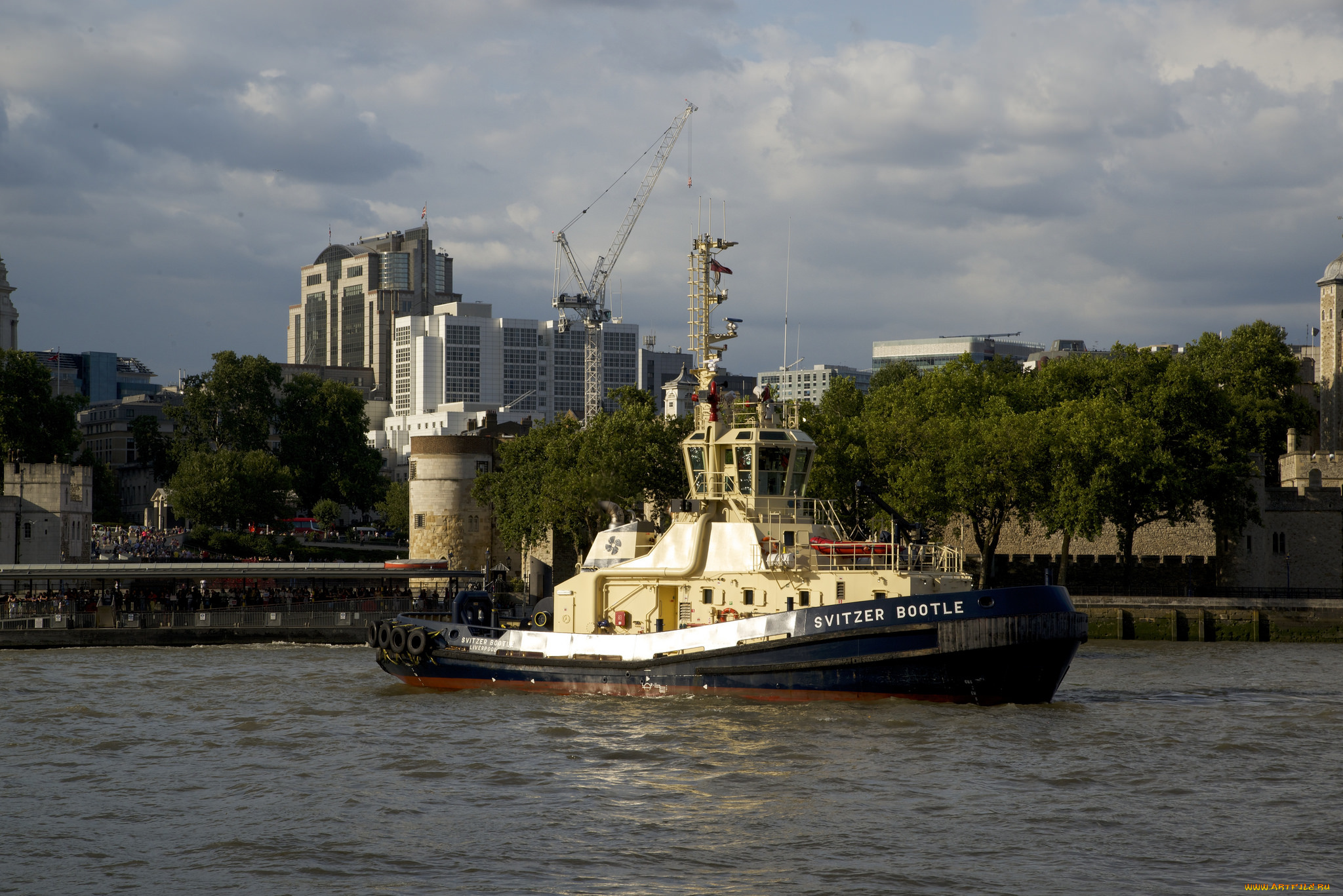 корабли, баркасы, , , буксиры, город, берег, река, буксир