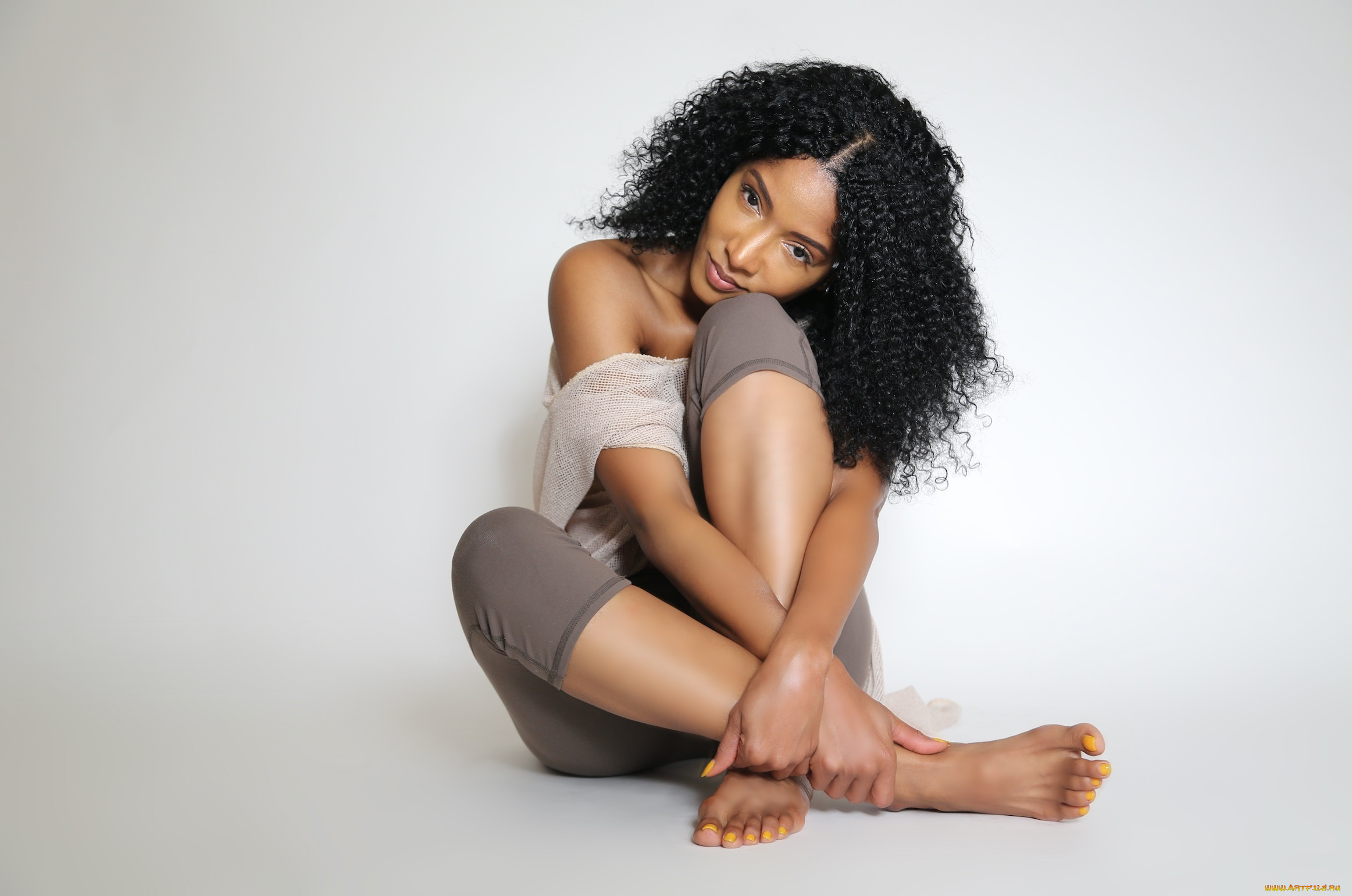 noree, victoria, девушки, -, темнокожие, noree, victoria, девушка, модель, мулатка, брюнетка, кудри, поза, красотка, сексуальная, взгляд, макияж