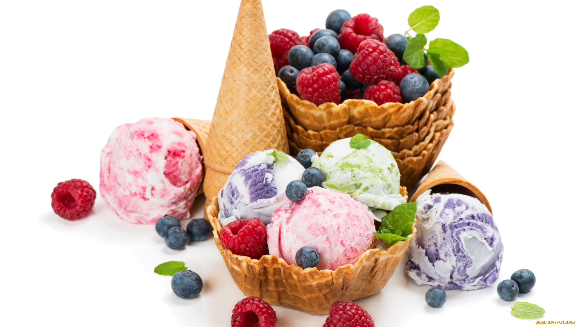 еда, мороженое, , десерты, вафельный, рожок, ассорти, ягоды, малина, голубика