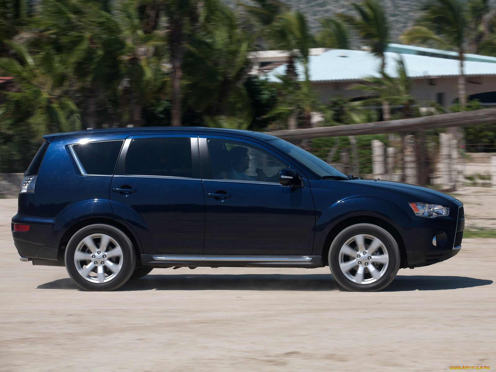 автомобили, mitsubishi