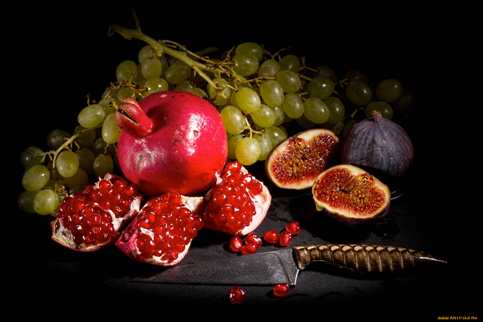 еда, фрукты, ягоды, гранат, виноград, инжир, нож