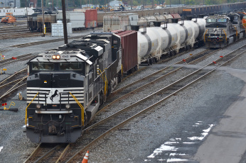 Картинка техника поезда железная дорога локомотив состав