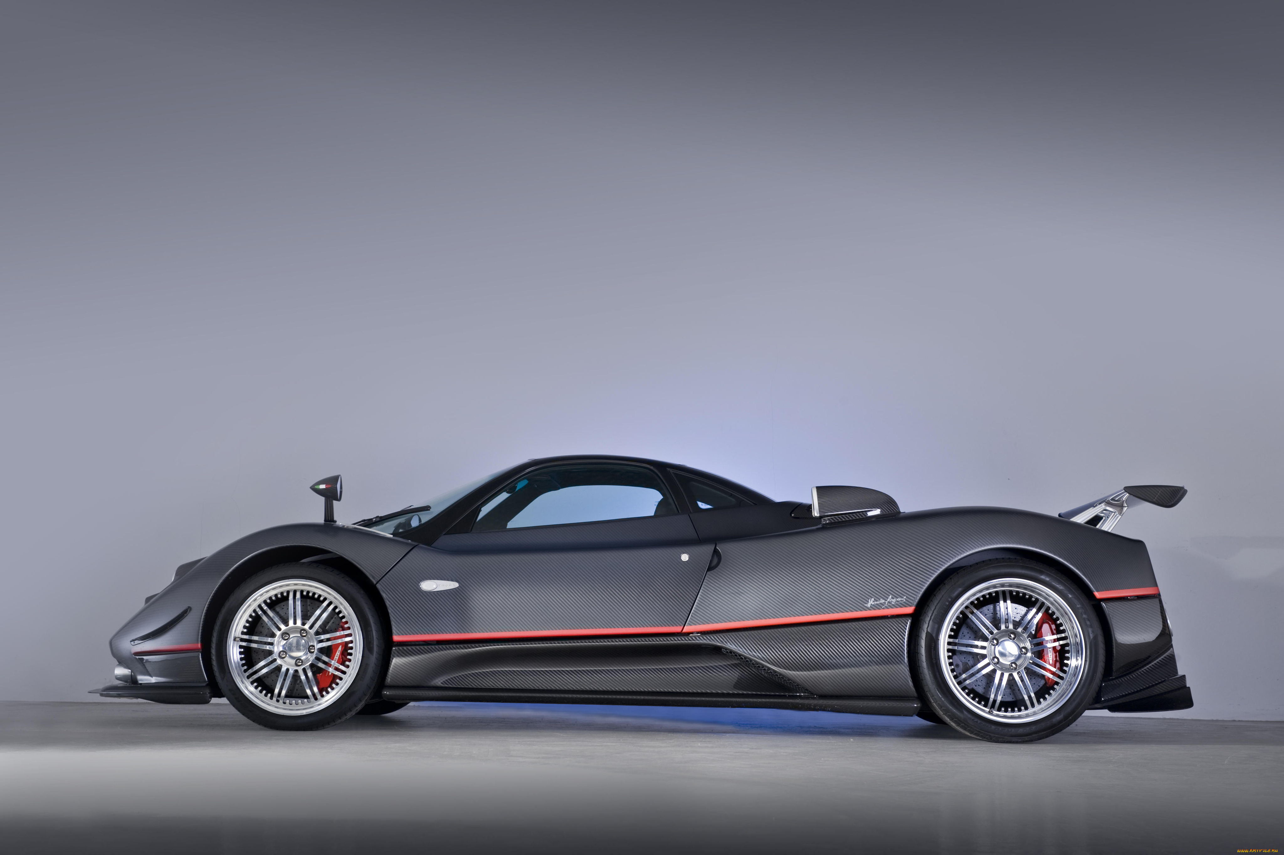 автомобили, pagani