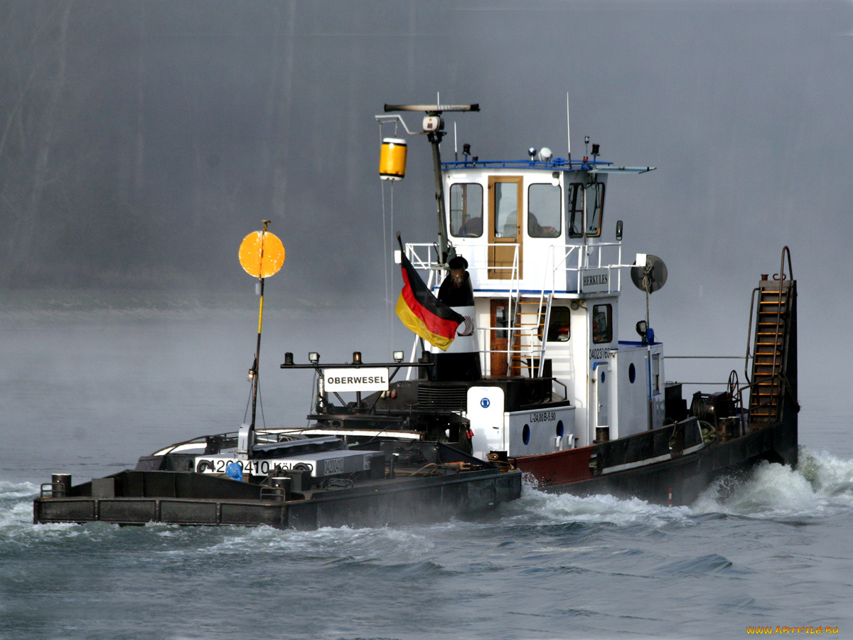 корабли, баркасы, буксиры