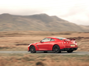 Картинка автомобили nissan datsun