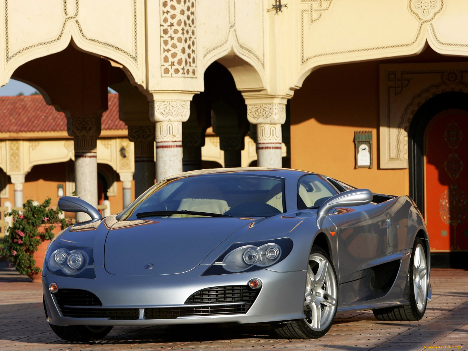 автомобили, laraki