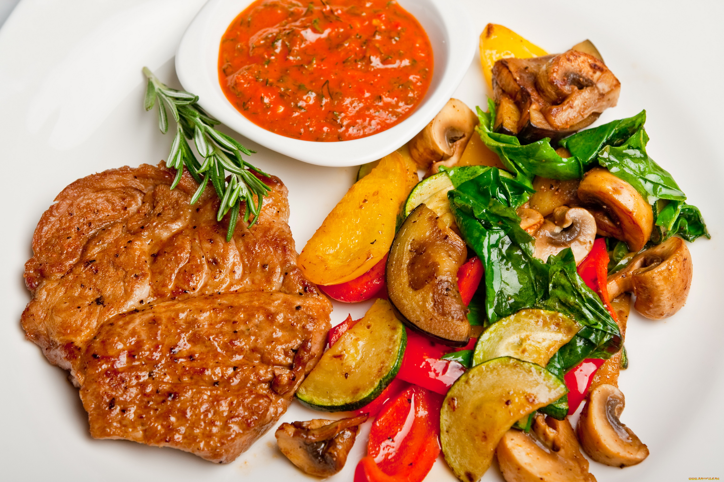 еда, вторые, блюда, стейк, овощи, соус