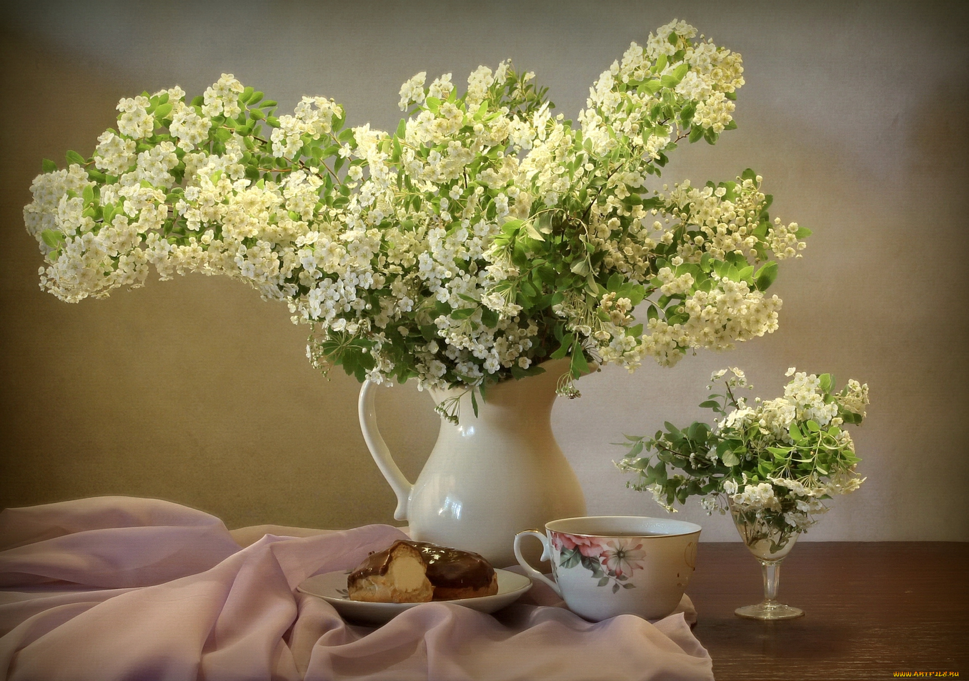 цветы, букеты, , композиции, пирожное, кувшин, спирея, букет