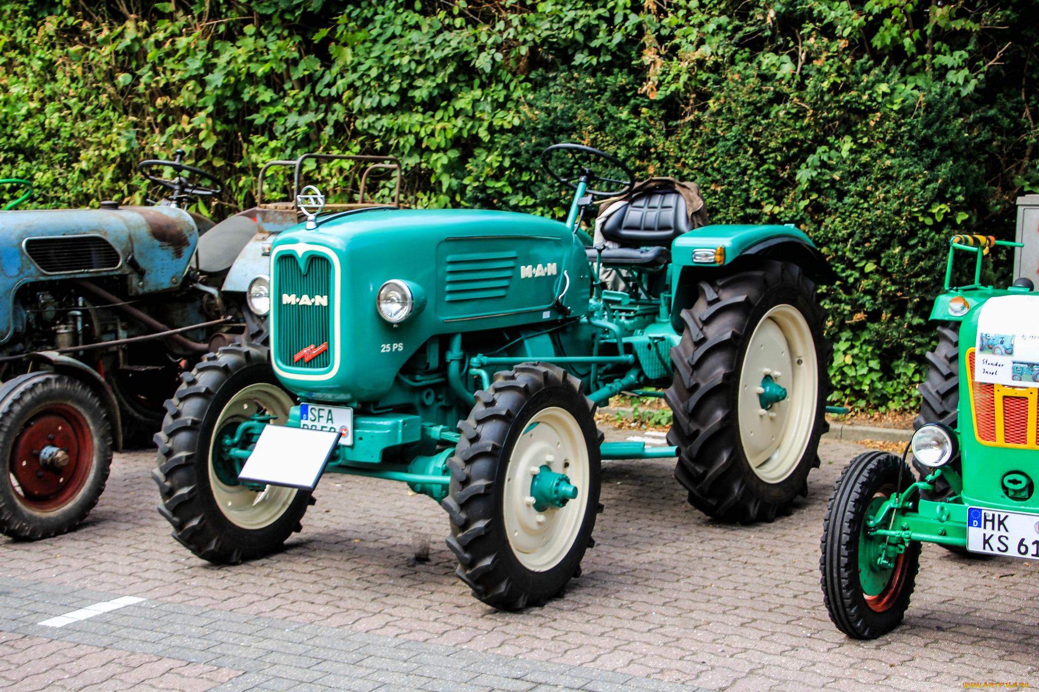 man, техника, тракторы, трактор, колесный